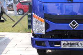 新小金刚&nbsp;自卸车外观                                                图片