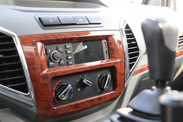 ŷ������ С���� 122���� 4X2 3.08�׵�����ж��ͼƬ