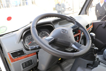 ŷ������ С���� 122���� 4X2 3.08�׵�����ж��ͼƬ