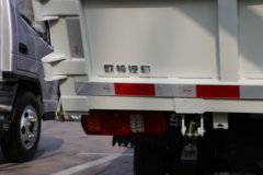 欧铃汽车 小宝马 122马力 4X2 3.08米单排自卸车