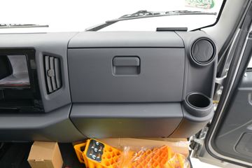 ��� ��VH 150���� 4X2 4.13����س�(CA5041XLCP40K59L2E6A84)ͼƬ