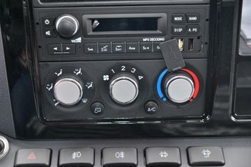 ��� ��VH 150���� 4X2 4.13����س�(CA5041XLCP40K59L2E6A84)ͼƬ