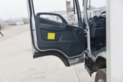 解放 虎VN 130马力 4X2 4.05米冷藏车(潍柴) 解放 虎VN 130马力 4X2 4.05米冷藏车(潍柴)