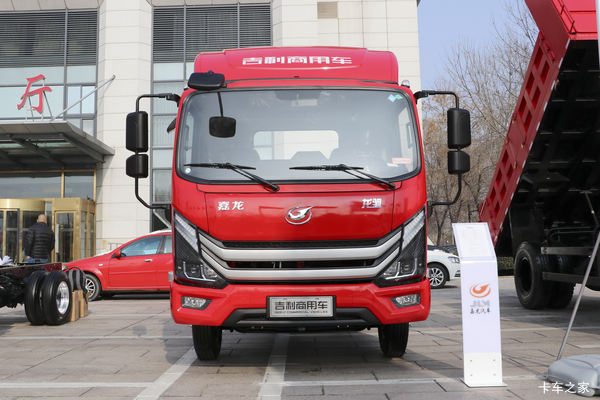 嘉龙 龙驹 轻载豪华升级版 131马力 4X2 4.12米单排仓栅式轻卡(宽体)(DNC5041CCYG6L1)