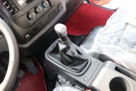 龙驹&nbsp;载货车驾驶室                                               图片