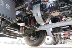 欧铃汽车 M7 200马力 5.33米排半栏板载货车(国六)