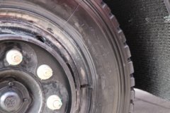 欧铃汽车 M7 200马力 5.33米排半栏板载货车(国六)