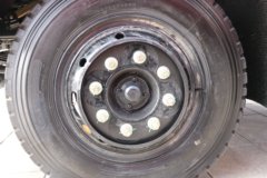 欧铃汽车 M7 200马力 5.33米排半栏板载货车(国六)