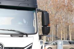 嘉龙 龙腾 245马力 4X2 9.6米厢式载货车(国六)