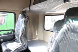 龙腾&nbsp;载货车驾驶室                                               图片