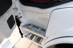 嘉龙 龙腾 245马力 4X2 9.6米厢式载货车(国六)
