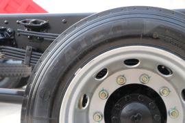 龙腾&nbsp;载货车底盘                                                图片