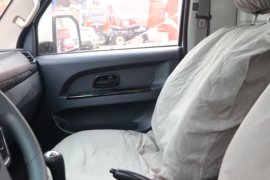 鑫卡S50 载货车驾驶室                                               图片