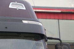 一汽解放 J6V 460马力 6X4牵引车(国六)(CA4250P66K25T1E6)