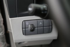 福田 欧曼GTL 质享版 基本型 460马力 6X4 LNG牵引车(BJ4259L6DLL-05) 福田 欧曼GTL 质享版 基本型 460马力 6X4 LNG牵引车(BJ4259L6DLL-05)