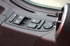 中国重汽 汕德卡SITRAK G5重卡 250马力 4X2 6.8米仓栅式载货车(国六)