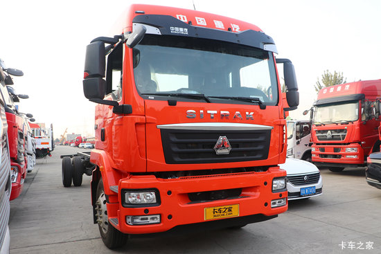 �����ǵ¿�SITRAK G5 ����� 4.9L���� 260���� 4X2 �й�����8�� 9.52����չʽ�ػ���