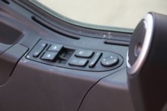 中国重汽 汕德卡SITRAK G5重卡 250马力 4X2 9.6米厢式载货车(后桥MCJ09BG)(国六) 中国重汽 汕德卡SITRAK G5重卡 250马力 4X2 9.6米厢式载货车(后桥MCJ09BG)(国六)