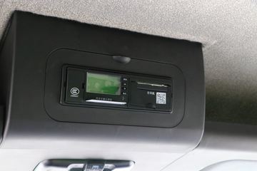 ���� ����J6 ��ֵ�� 350���� 8X4 5.6����ж��(����)(HFC3311P3K5H23S)ͼƬ