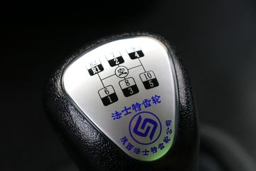 ���� ����J6 ��ֵ�� 350���� 8X4 5.6����ж��(����)(HFC3311P3K5H23S)ͼƬ