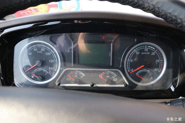 乘龙270马力 4X2 6.8米绿通房车欢迎品鉴!