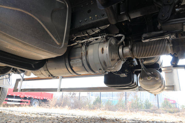 乘龙H5 260马力 载货车 新春钜惠