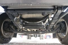 东风柳汽 乘龙H5中卡 240马力 4X2 7.8米厢式载货车(后桥9T)(国六)(LZ5161XXYH5AC1)