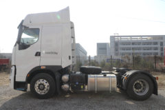 东风柳汽 乘龙H7重卡 520马力 4X2 AMT自动挡牵引车(国六)(LZ4180H7AC1)