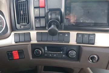�������� ����H7�ؿ� 520���� 4X2 AMT�Զ���ǣ����(����)ͼƬ