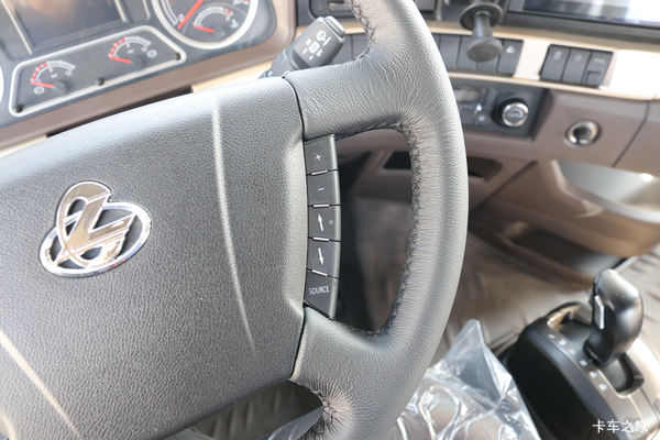 优惠2万 亳州市乘龙H7牵引车火热促销中!!!