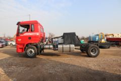 陕汽重卡 德龙L5000 绿通版 240马力 4X2 6.8米仓栅式载货车(国六)(SX5189CCYLA501F2)