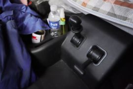 德龙M3000S&nbsp;电动牵引车驾驶室图片