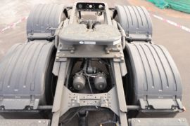 德龙M3000S&nbsp;电动牵引车底盘图片