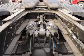 德龙M3000S&nbsp;电动牵引车底盘图片