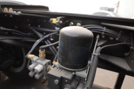 德龙M3000S&nbsp;电动牵引车底盘图片