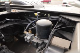 德龙M3000S&nbsp;电动牵引车底盘图片