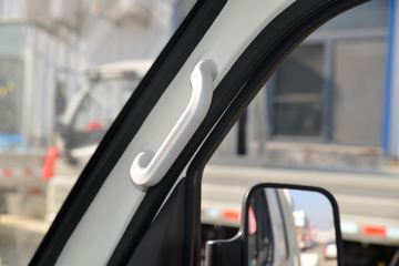 ���� ����M1 ������ 1.6L 122���� ���� 3.05���Ű�����΢��(����)(BJ1031V4PV4-01)ͼƬ