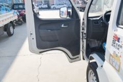 福田 祥菱M1 豪华型 1.6L 122马力 汽油 3.05米排半栏板微卡(国六)(BJ1031V4PV4-01)