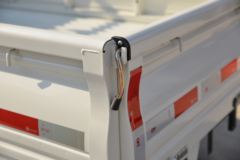 福田 祥菱M1 豪华型 1.6L 122马力 汽油 3.05米排半栏板微卡(国六)(BJ1031V4PV4-01)