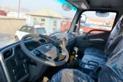 福田 奥铃大黄蜂 200马力 5.45米排半厢式载货车(BJ5188XXYKPFK-AD1)