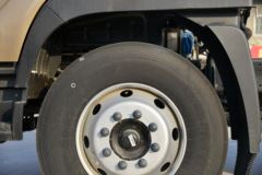 福田 奥铃大黄蜂 200马力 5.45米排半厢式载货车(BJ5188XXYKPFK-AD1)