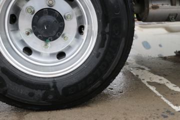 ��� ��; 160���� 4X2 4.05����س�(CA5041XLCP40K59L2E6A84)ͼƬ