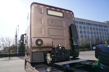 �ൺ��� ӥ; ����� 560���� 6X4 AMT�Զ���ǣ����(����)(CA4250P33K2T1RE6A80)ͼƬ