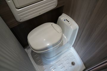 �ൺ��� ӥ; ����� 560���� 6X4 AMT�Զ���ǣ����(����)(CA4250P33K2T1RE6A80)ͼƬ