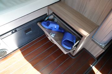 �ൺ��� ӥ; ����� 560���� 6X4 AMT�Զ���ǣ����(����)(CA4250P33K2T1RE6A80)ͼƬ