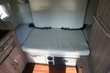 �ൺ��� ӥ; ����� 560���� 6X4 AMT�Զ���ǣ����(����)(CA4250P33K2T1RE6A80)ͼƬ