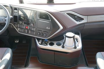 �ൺ��� ӥ; ����� 560���� 6X4 AMT�Զ���ǣ����(����)(CA4250P33K2T1RE6A80)ͼƬ