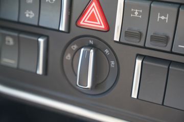 �ൺ��� ӥ; ����� 560���� 6X4 AMT�Զ���ǣ����(����)(CA4250P33K2T1RE6A80)ͼƬ