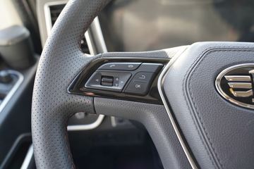 �ൺ��� ӥ; ����� 560���� 6X4 AMT�Զ���ǣ����(����)(CA4250P33K2T1RE6A80)ͼƬ