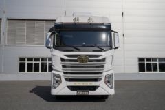 青岛解放 鹰途 头等舱 560马力 6X4 AMT自动挡牵引车(国六)(CA4259P35K2T1E6A80)